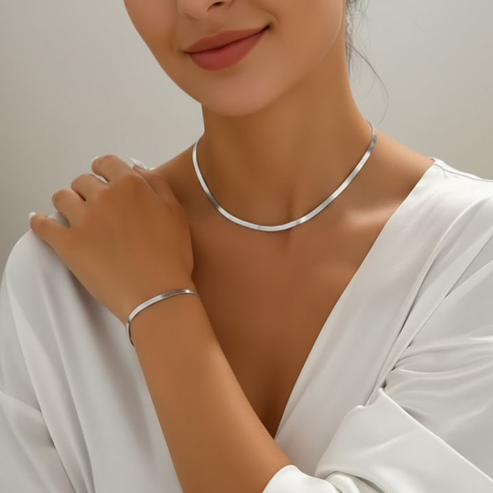 Hélène™ – Minimalist, elegant, timeless jewelry set