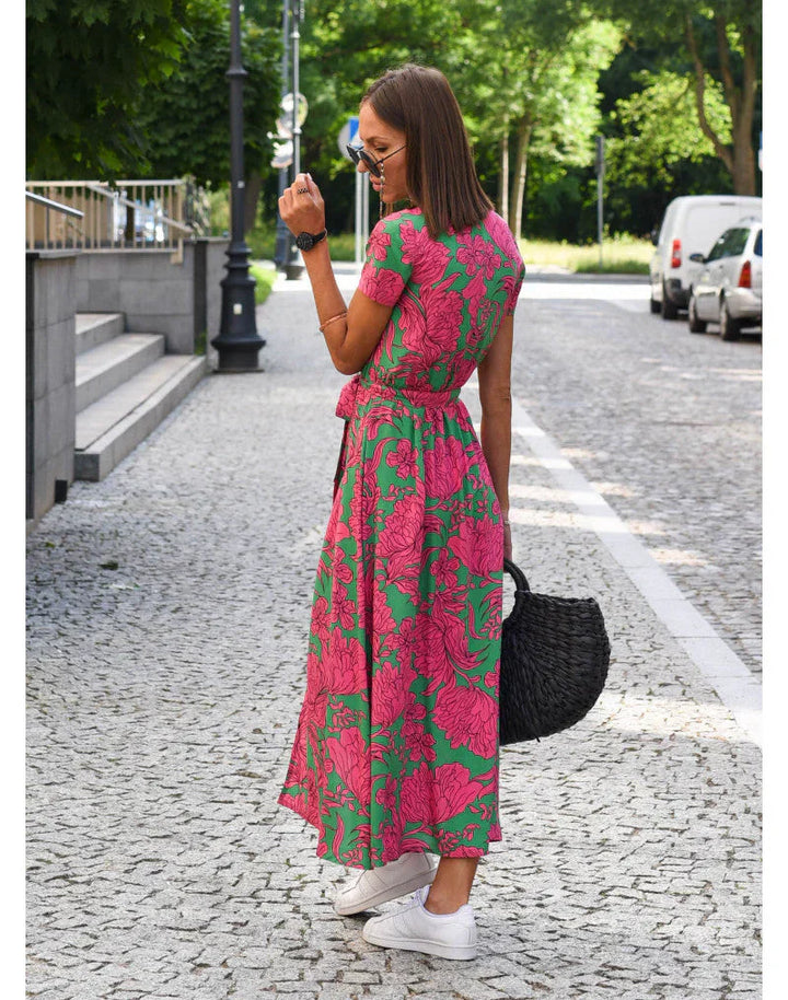 Julia™ | Elegant V-Neck Dress with a Flattering Fit