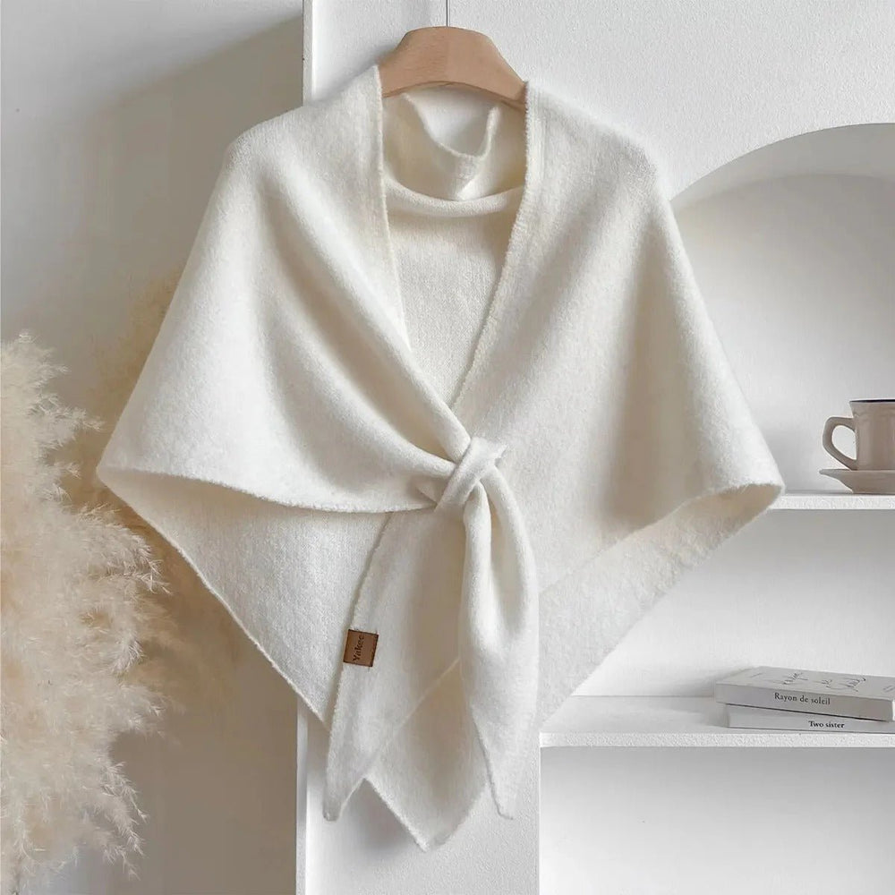 Briar shawl in White